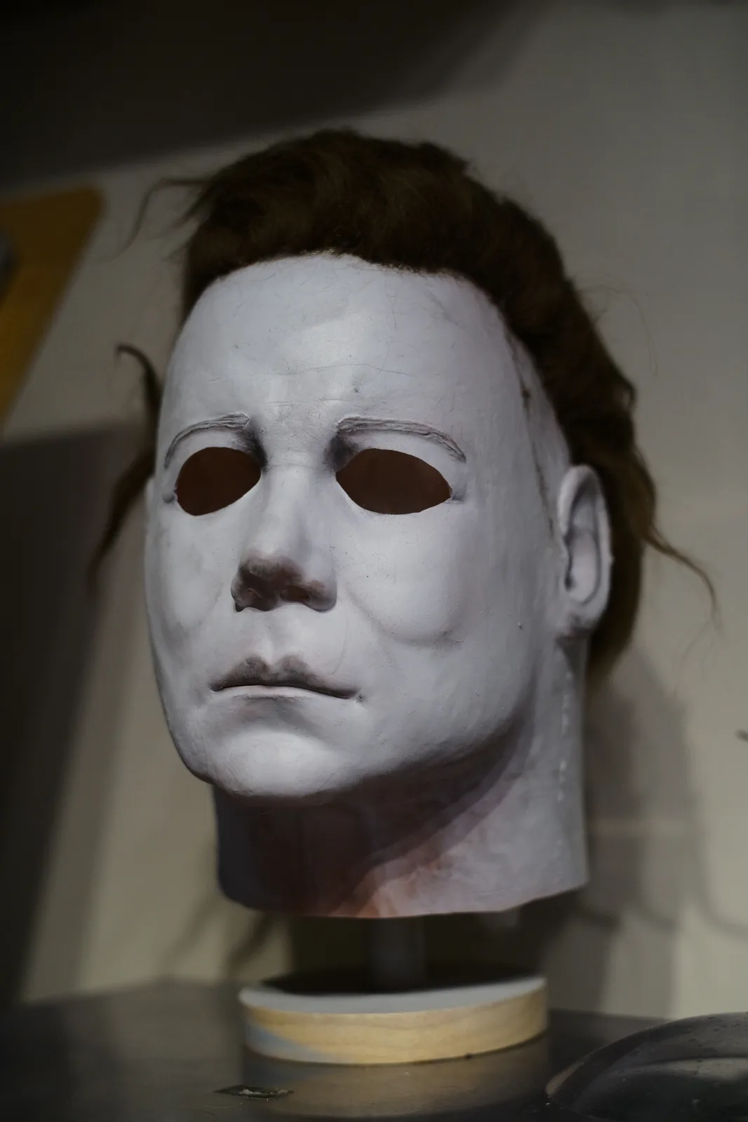 Dark Labs Cosmic Shape 78 finished mask in darker light from a three-quarter angle