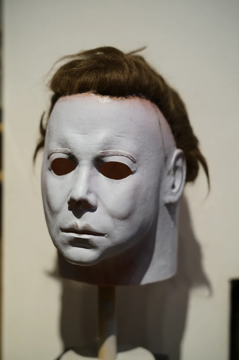 Dark Labs DL Kirk H1 Boogeyman mask close angled view