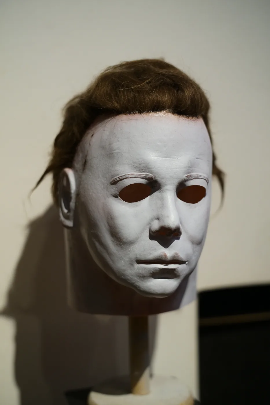 Dark Labs DL Kirk H1 Boogeyman mask angled right view