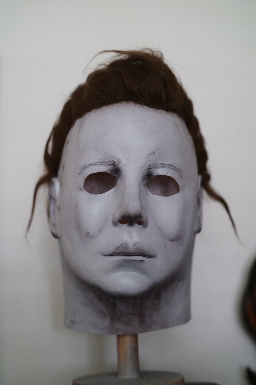 Dark Labs Halloween Begins: Front view showing the brow, cheeks and mouth.