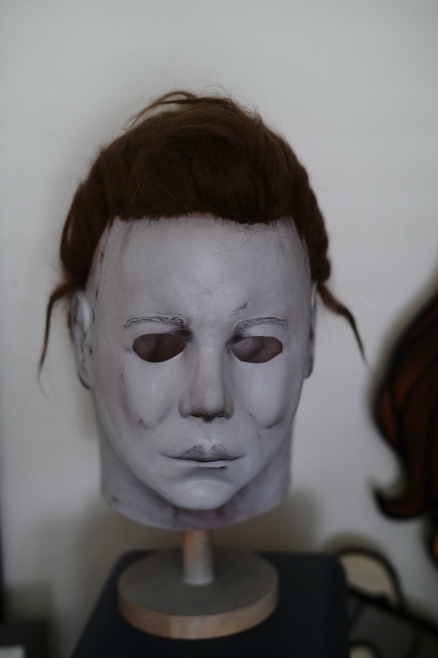 Dark Labs Halloween Begins: High front view showing the facial contours.