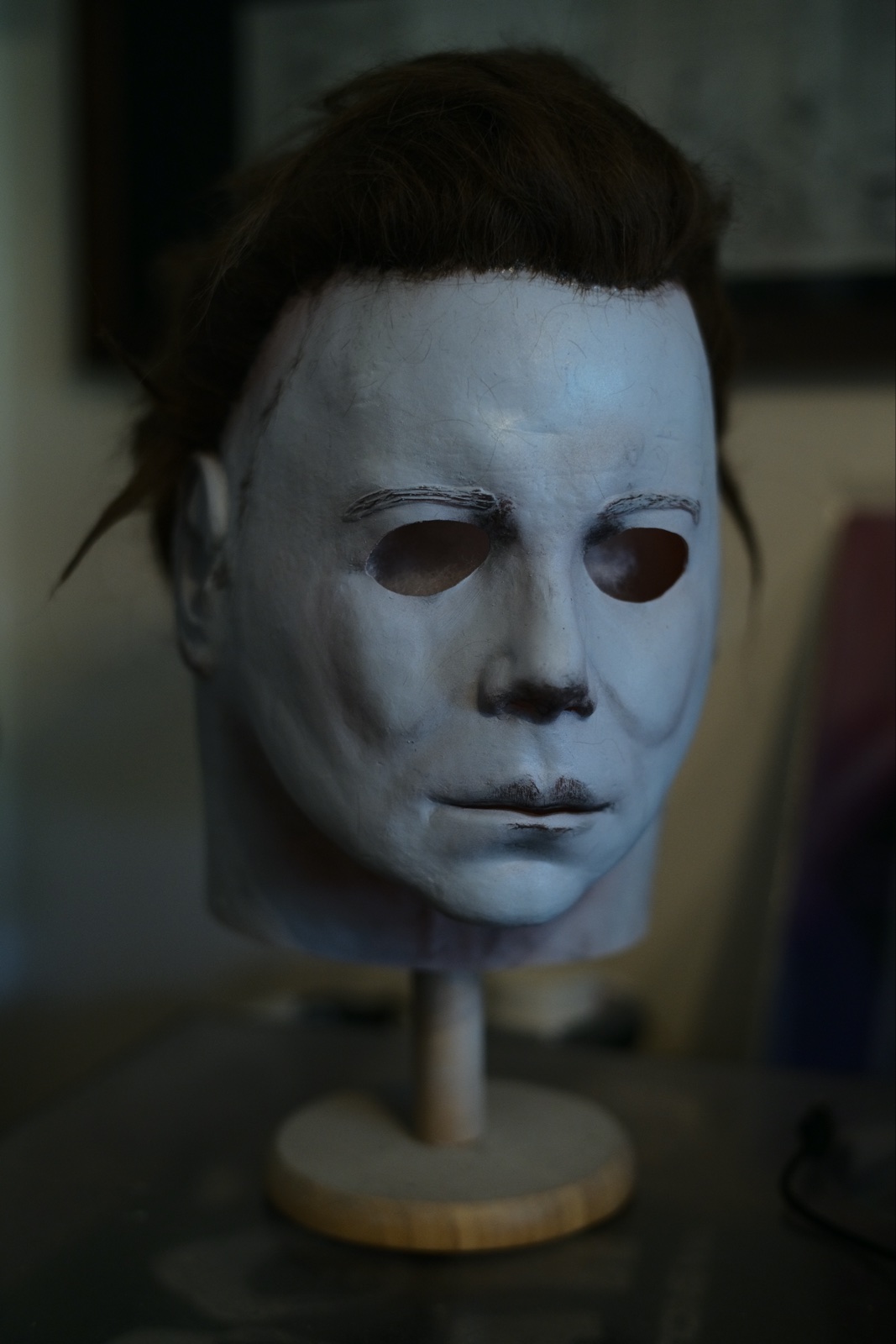 Dark Labs Warped75 H1 Boogeyman mask front angled view